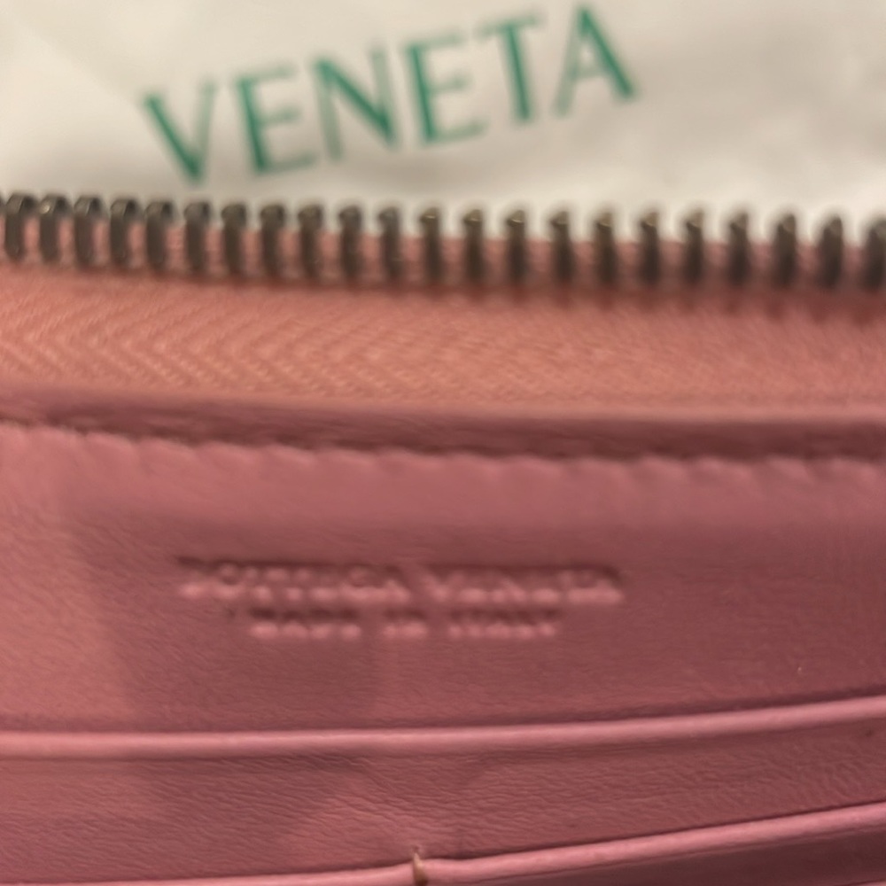 Euc Bottega Venetta Python Zipper Wallet With Coa - image 7